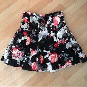 Floral print skirt